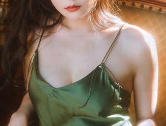 对，没错，就是香草喵露露的露背裙杨枝甘露！快去下载，不信你不想！